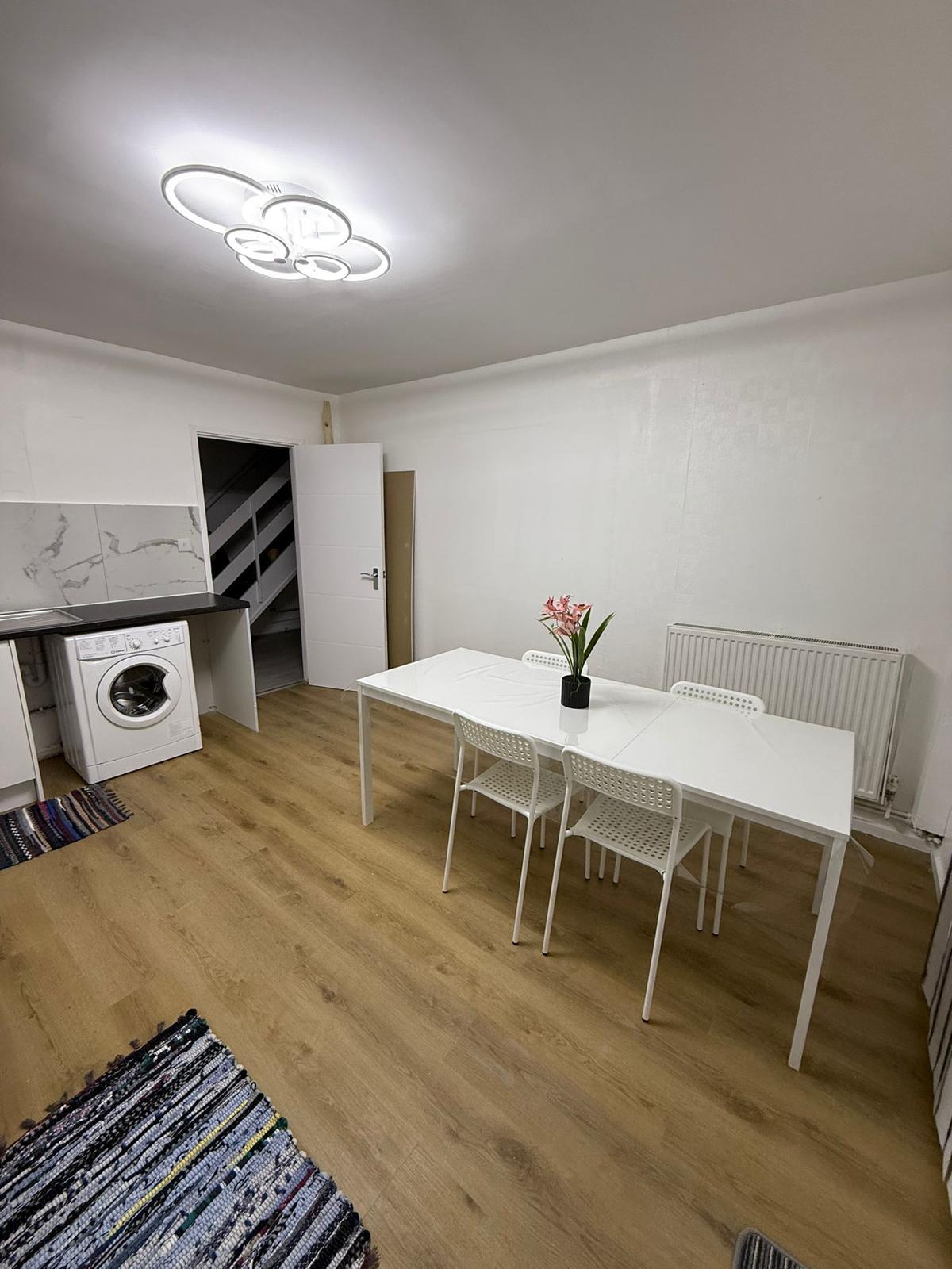 Double Room – Suffolk Road, Seven Sisters (N15 5RN)